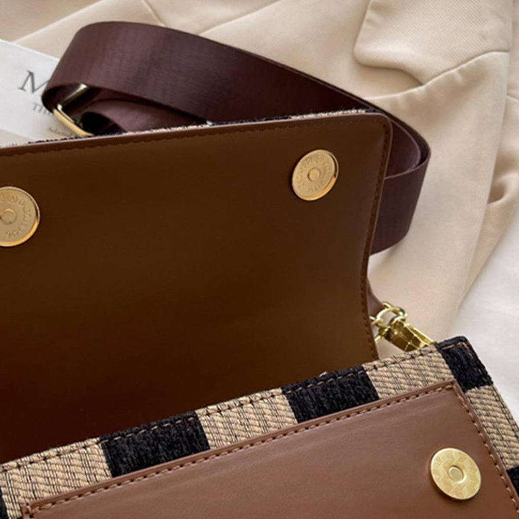 Trendy Checkered Crossbody Bag