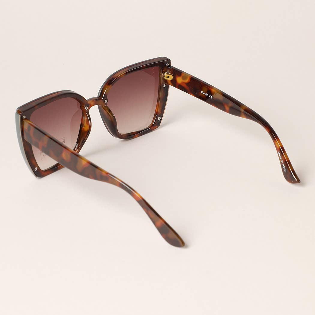 Frameless Oversized Cat Eye Sunglasses